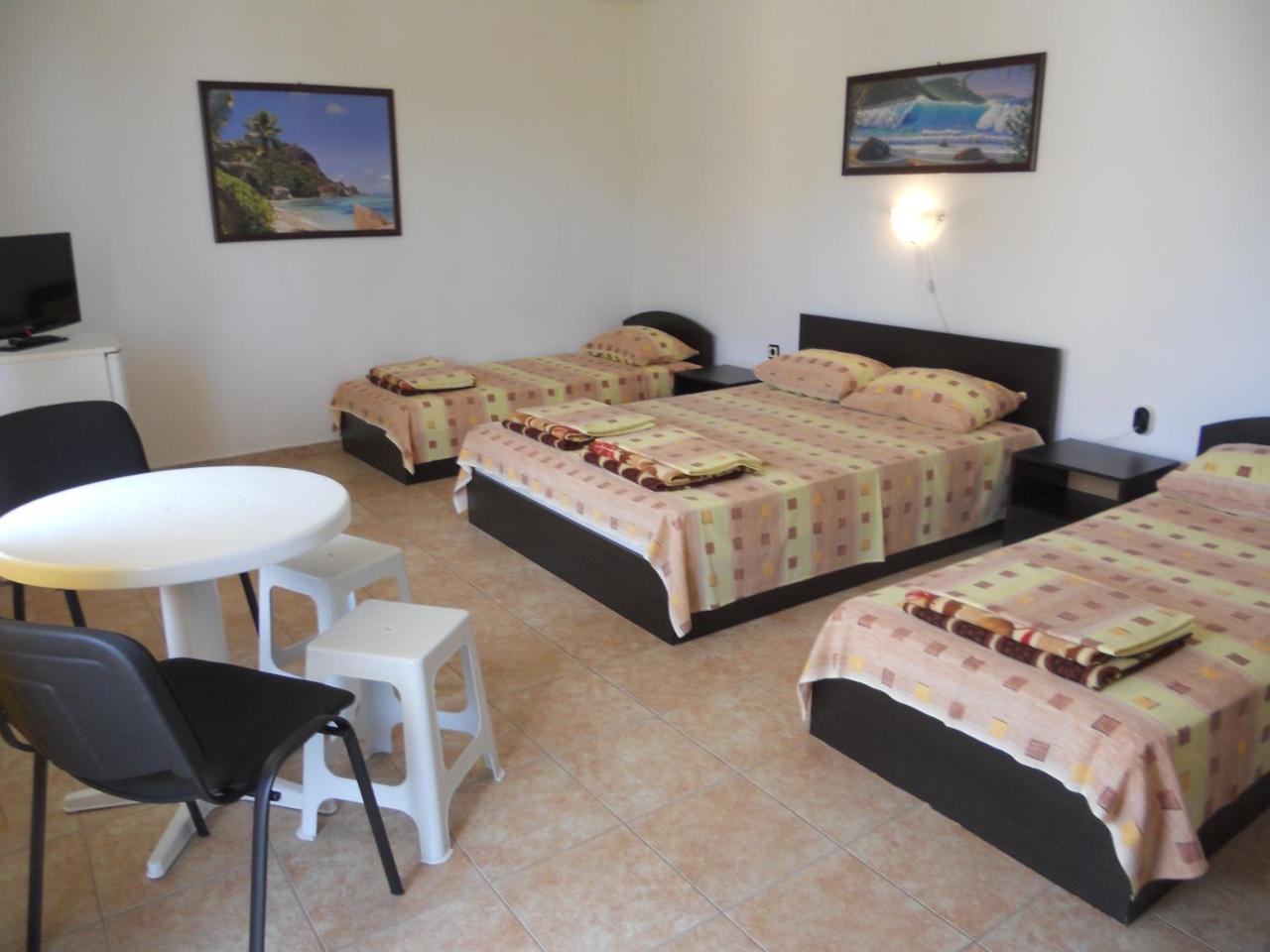 "Agatopolis"- Подсигурено Безплатно Паркиране Hotel อัคโตโปล ภายนอก รูปภาพ